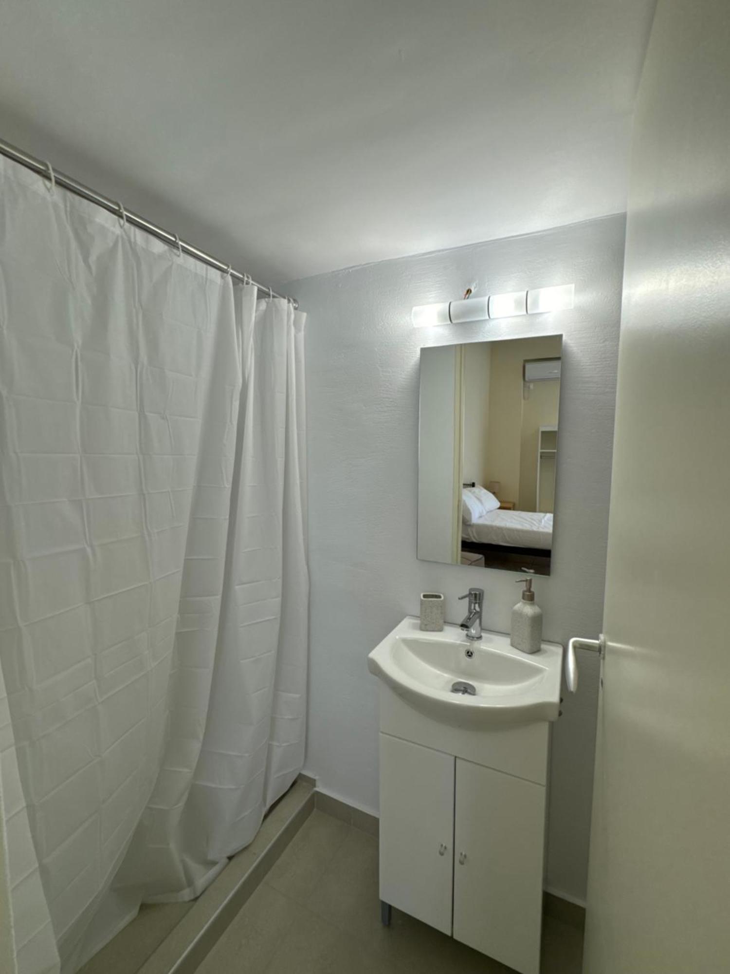 Airpoint Apartments อาร์เตมีดา ภายนอก รูปภาพ